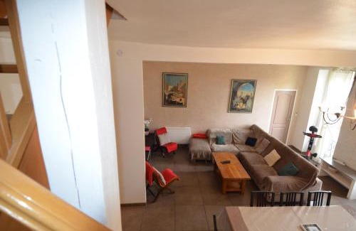 Liberation Apartment | DUPLEX BORRIGLIONE - Spacieux appartement pour 6 personnes au pied du tram