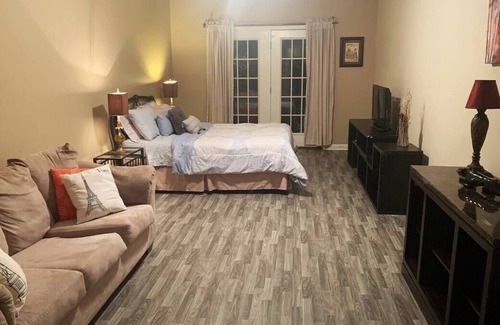 Crescent Hill House | Duplex Brownsboro Nest ( 2 units )