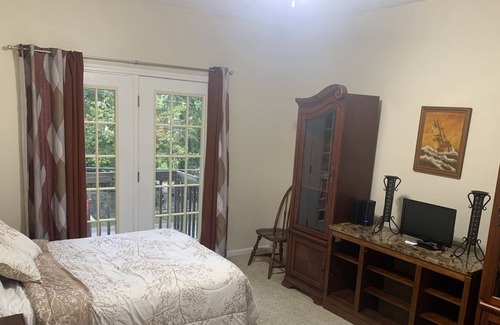 Crescent Hill House | Duplex Brownsboro Nest ( 2 units )