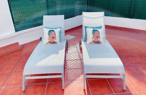 Sonnenland House | Duplex bungalow with large private terrace and bbq