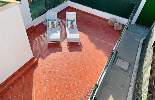 Sonnenland House | Duplex bungalow with large private terrace and bbq