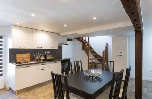 Vivienne Apartment | Duplex central Paris and 360 ° views of the city rooftops and monuments