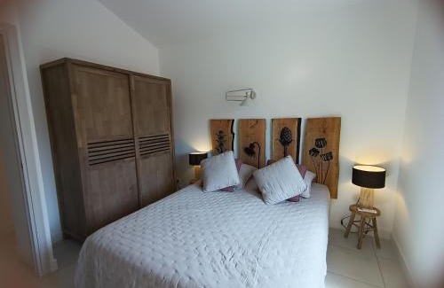 Pineto Apartment | Duplex Cosy- Sérénité en Bord de Mer