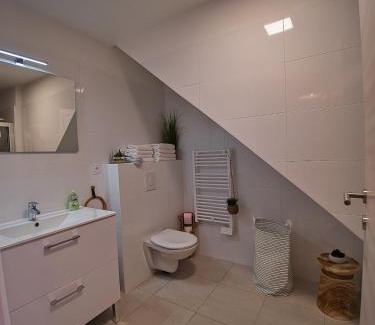 Pineto Apartment | Duplex Cosy- Sérénité en Bord de Mer