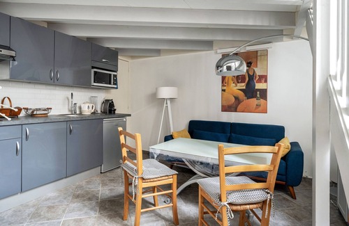 Parchamp–Albert Kahn Apartment | Duplex de la Mairie - Welkeys