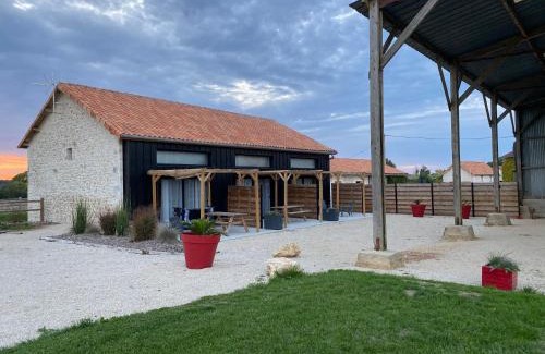 Lusignan Apartment | Duplex en pays mélusin