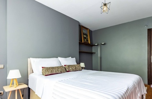 Uskudar Apartment | Duplex Flat w Panoramic Bosphorus View and Terrace