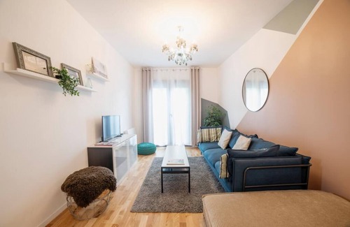 13th Arrondissement Gobelins Apartment | Duplex House * Grand Paris - 4 Bedrooms - 2 Bathrooms - Parking - Near Paris