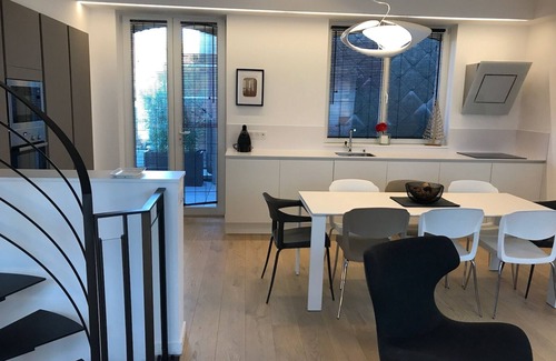 Le Touquet-Paris-Plage Apartment | DUPLEX IN BEAUTIFUL TOUQUETTOISE, PROX. SHOPS & ST. JEAN STREET, 150M SEA FRONT