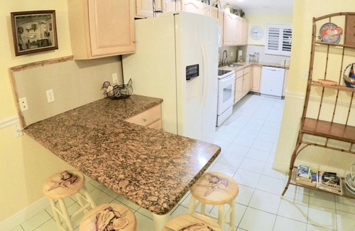 Marathon House | DUPLEX IN DUCK KEY Grand 3/2 W/90' Private Dock, Trailer Storage included