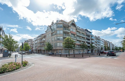 Knokke Apartment | Duplex in Knokke-Heist near Albertstrand Beach