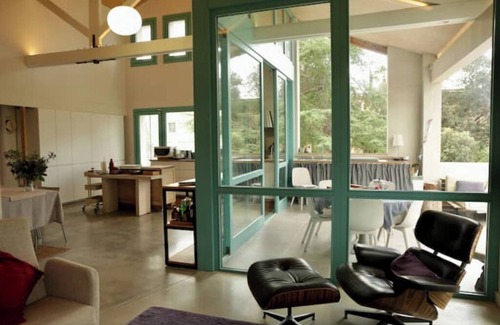 Valldoreix Villa | Duplex Independiente en Villa Señorial