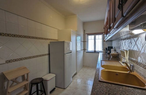 Praia de Santa Cruz Apartment | Duplex/Maisonette in Strandnähe mit Terrasse im Zentrum von Santa Cruz