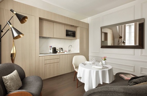 Champs-Elysees Apartment | Duplex Montmartre With Aircon In Champs Elysees