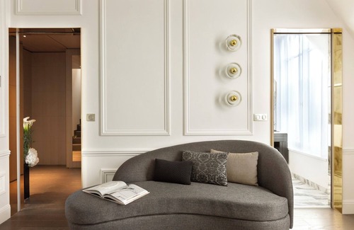 Champs-Elysees Apartment | Duplex Montmartre With Aircon In Champs Elysees