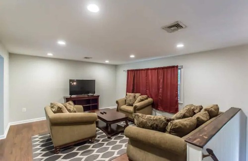 Leesburg House | Duplex Nice Home in Leesburg