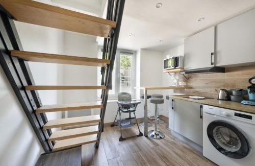Vaise Apartment | Duplex rénové parking gratuit Lyon 9