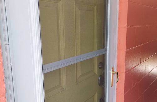 Englewood Apartment | Duplex Studio Center City covered parking full kitchen wash/dry self-check-in