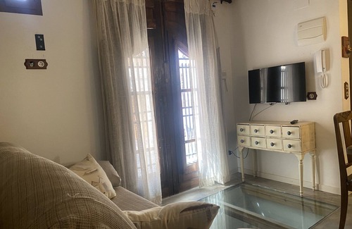 Old Town Apartment | DUPLEX SUITE - PLANTA BAJA VISTAS A CALLE