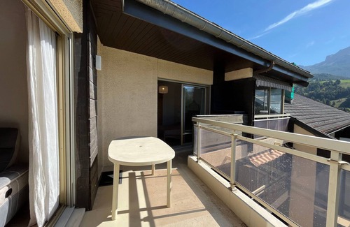 Barcelonnette Apartment | Duplex T2 with Balcony in Central Barcelonnette - Private Park & Garage