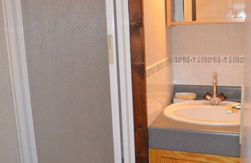 Esquieze-Sere Apartment | Duplex T4 for 7 with terrace and parking in Esquièze-Sère