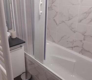 Oasis - Maroc Apartment | Duplex tout confort - circuit 24h - pôle santé sud - Centre des expositions - Technoparc