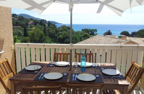 Rayol-Canadel-sur-Mer Apartment | Duplex Vue sur Mer et Pieds dans l'eau Plage de Pramousquier