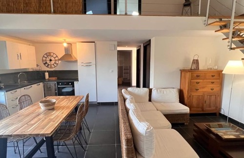 Santa Giulia Apartment | Duplex with panoramic mountain views, close to the beach - Sleeps 6