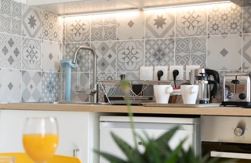 Old Town Apartment | Duplex with terrace - hyper-center of Toulon