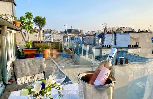 Quartier du Mail Apartment | Duplex With Terrasse and vue on the Eiffel Tower