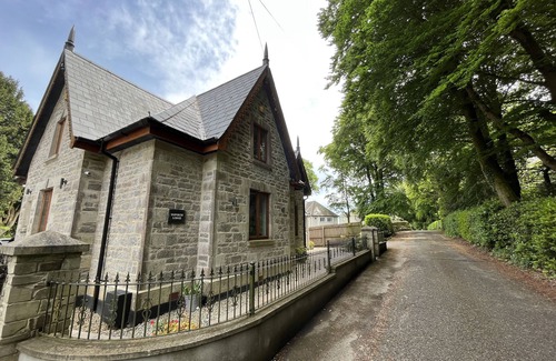 Saint Austell Bay Cottage | Duporth Lodge, Charlestown, Eco friendly upgrade