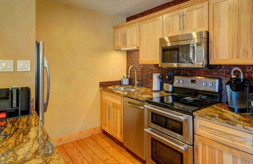 Purgatory Condo | Durango Mountain Dream Views! Gorgeous Interior! Ski-in Ski-Out