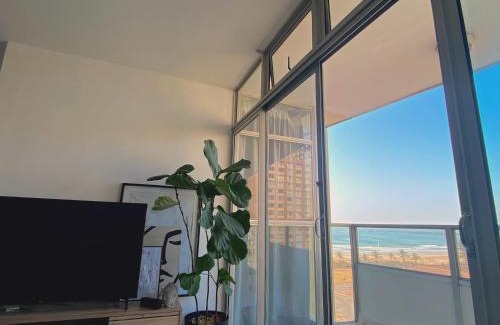 South Beach Apartment | Durban Beach Views at 10 South