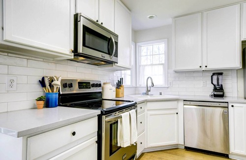 Durham House | Durham Vacation Home Near Duke University!