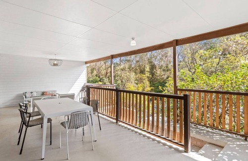 South Durras Cottage | Durras Cottage - walk to beach