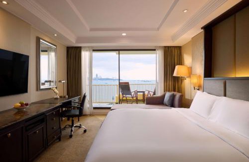 Pattaya Bay Resort | Dusit Thani Pattaya