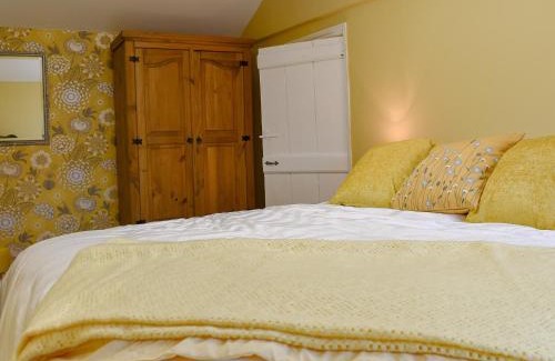 Ashbourne House | Dusty House