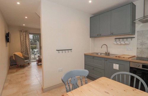 Lechlade Cottage | DUTCH 2, pet friendly, with a garden in Lechlade-On-Thames