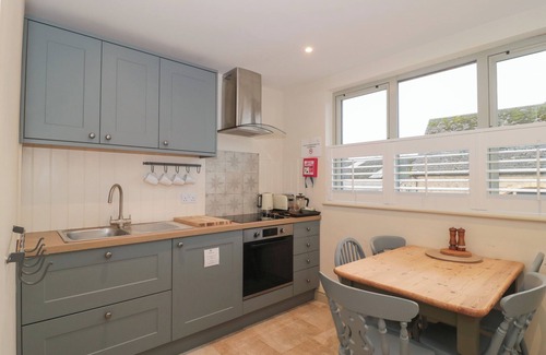 Lechlade Cottage | DUTCH 2, pet friendly, with a garden in Lechlade-On-Thames