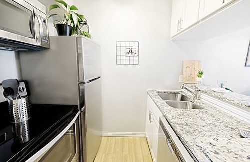 Old East Dallas Apartment | Dwell By Design + Arboretum Tickets Included