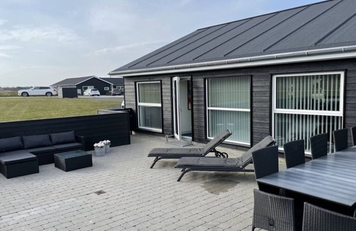 Grønhøj House | "Dwerg" - 1.5km from the sea by Interhome