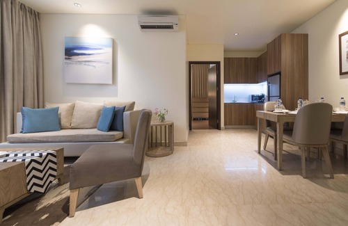 Gandaria-selatan Hotel | Dwijaya House of Pakubuwono