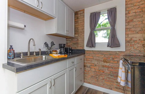 Sturgis Apartment | Dynamic Super Saver Studio Apartment MISTNO401-5