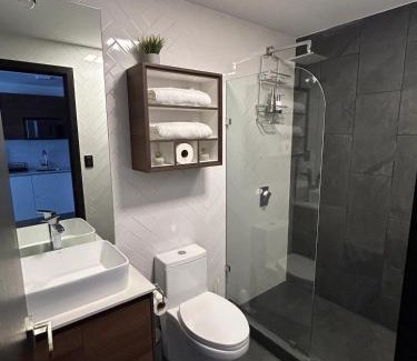 Zona 10 Apartment | EÓN 11 - Moderno, vista volcán, aire acondicionado