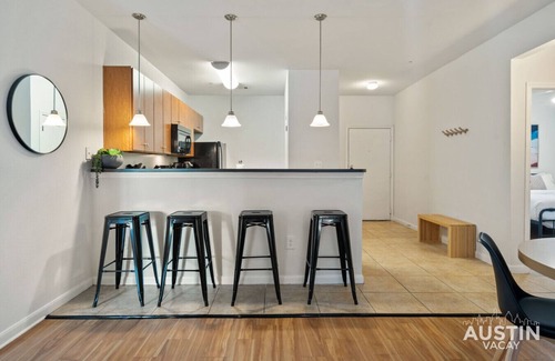 North University Apartment | E 30the #2 xxxxxxxxx