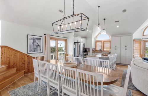 Whalehead Beach House | E=M(Sea)2: Private Pool & Hot Tub, Rooftop Deck w/Ocean View, Pet-friendly