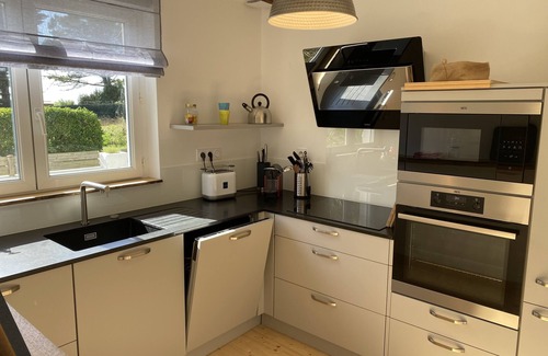 Cleder House | E Petit Pingouin, 6 couchages, mer et plage à 400 mètres