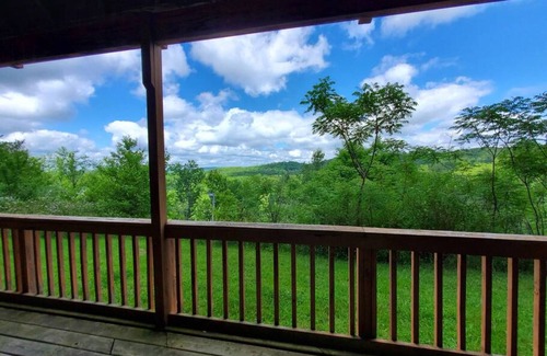 Ghent Condo | E103 · Winterplace Ski in Ski out condo First floor -E103