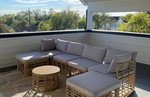 Northside House | EADO Luxury Rooftop Skyline Home