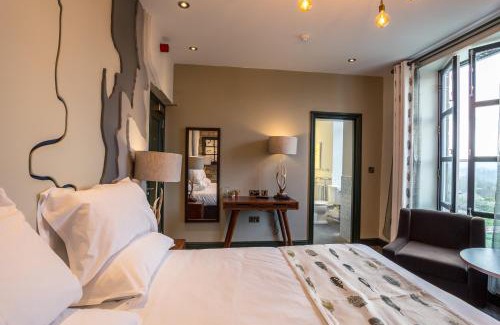Stubbins Hotel | Eagle and Child, Ramsbottom